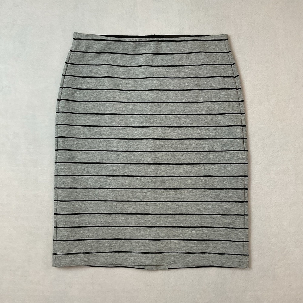 Banana Republic Skirt Womens S Gray Black Stripe Knit Pencil Straight NEW